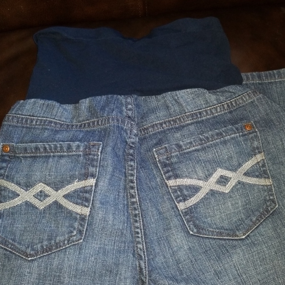 maternity jeans size M